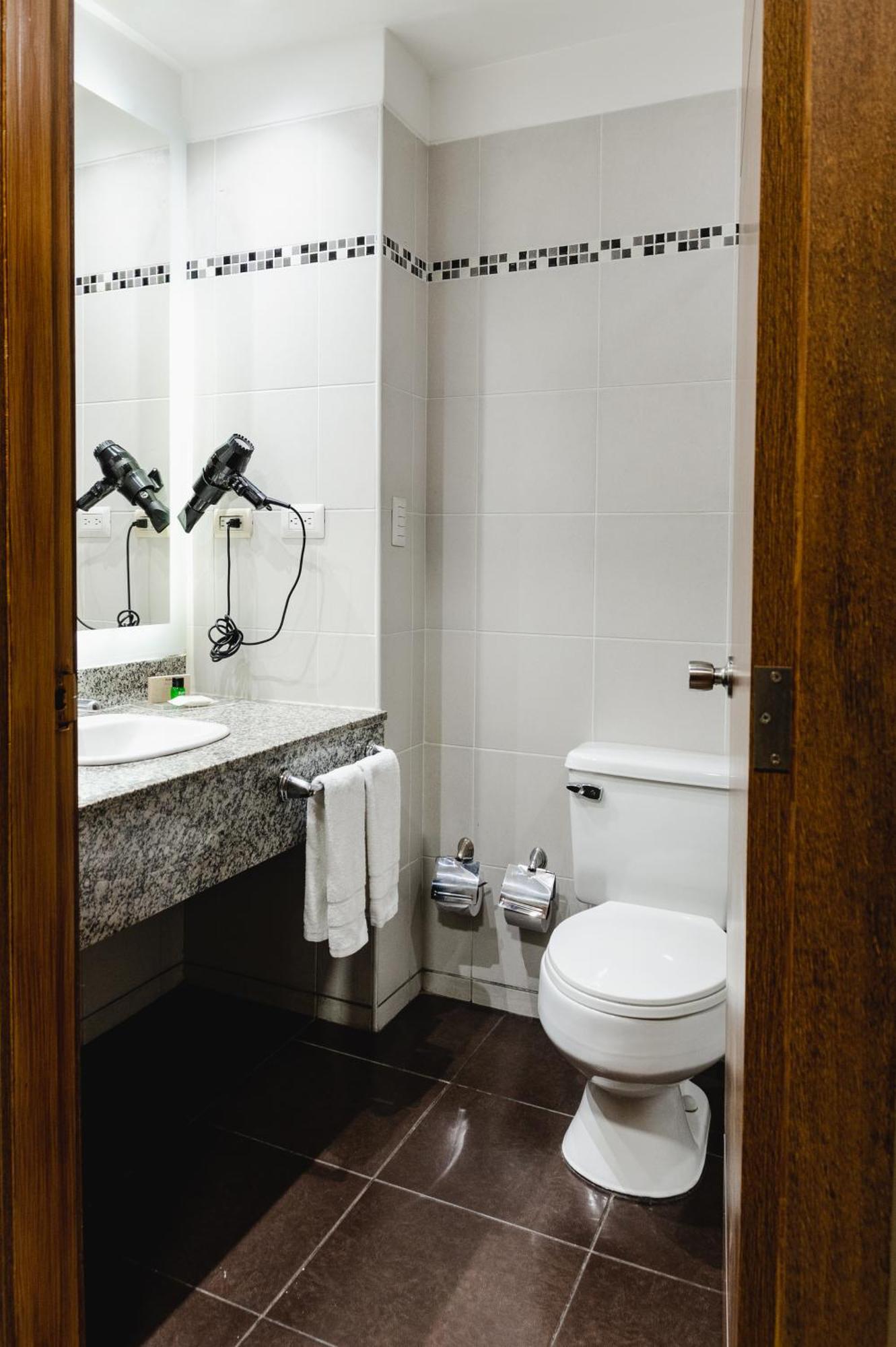 Habitación Estándar con cama extragrande - No fumadores